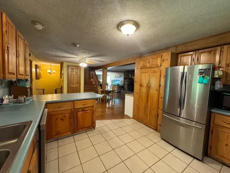 37 Clarks Lane West Gardiner ME 04345