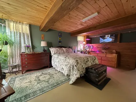 37 Clarks Lane Gardiner ME 04345