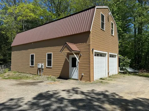 37 Clarks Lane Gardiner ME 04345