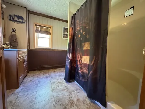 37 Clarks Lane Gardiner ME 04345