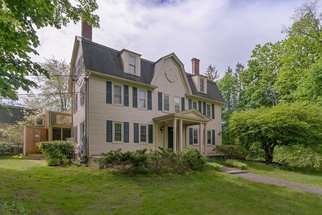 13 Grove Street Kennebunk ME 04043