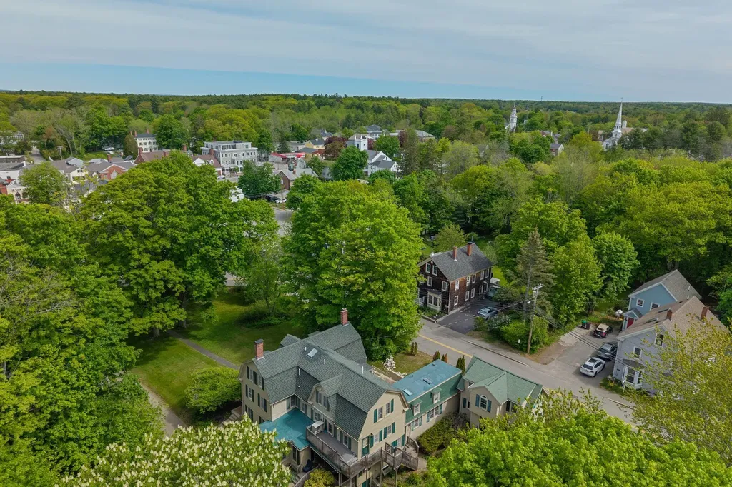 13 Grove Street Kennebunk ME 04043