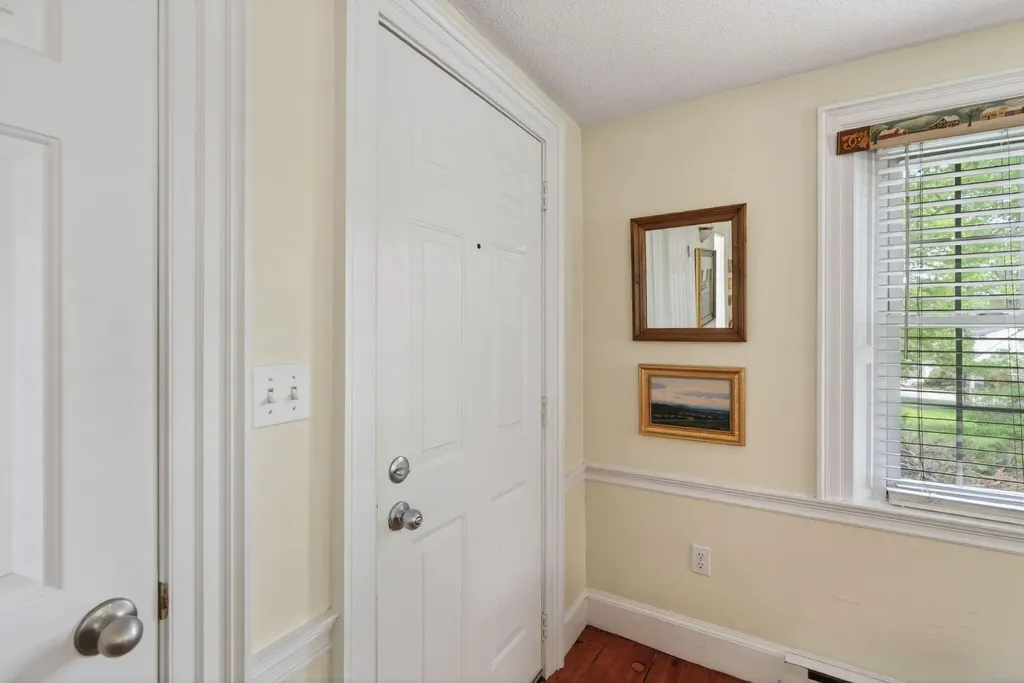 13 Grove Street Kennebunk ME 04043