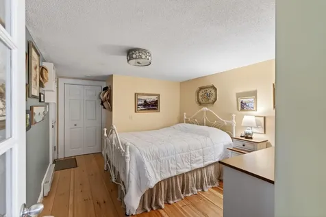 13 Grove Street Kennebunk ME 04043