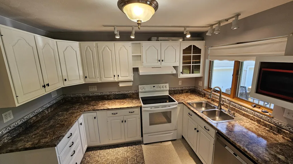 28 Park Avenue E Brewer ME 04412