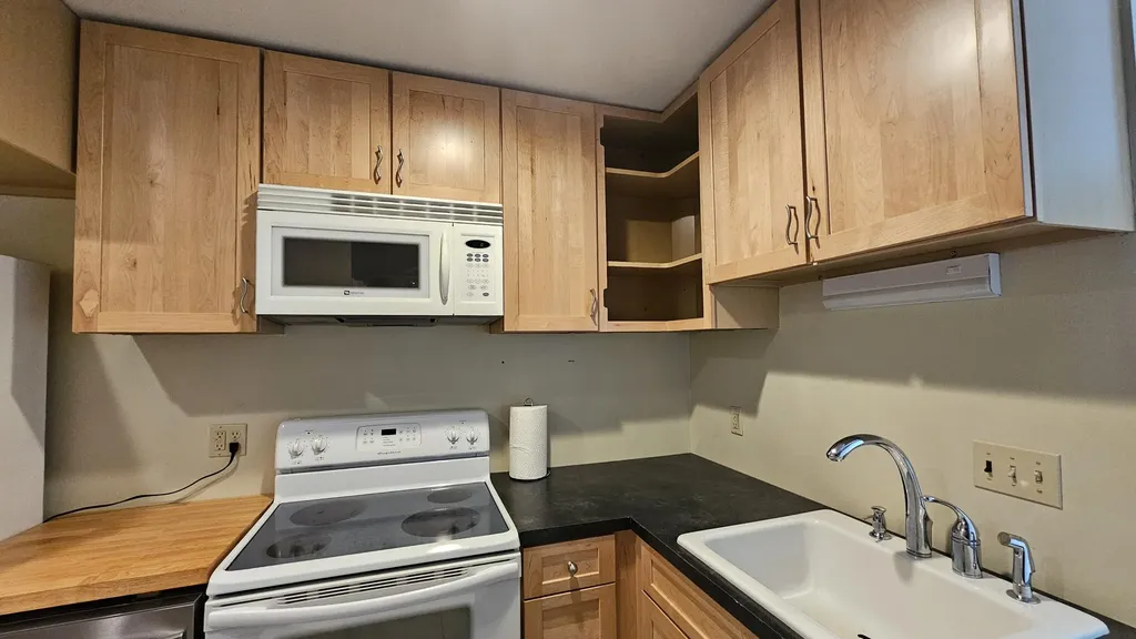 28 Park Avenue E Brewer ME 04412