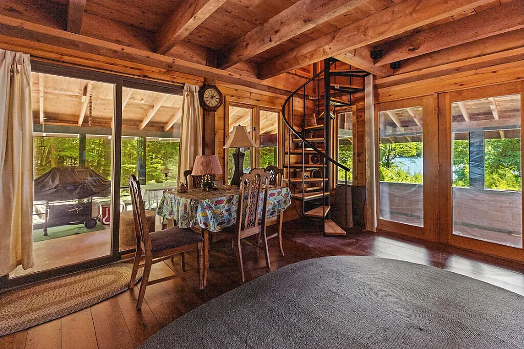 8 Horseshoe Island Winthrop ME 04364
