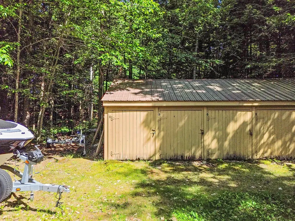 8 Horseshoe Island Winthrop ME 04364
