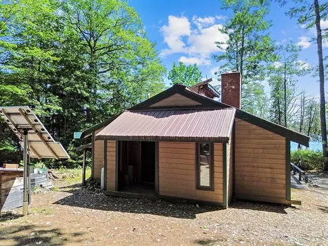 8 Horseshoe Island Winthrop ME 04364