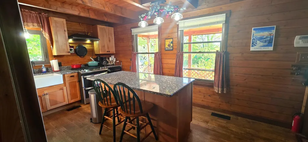 60 Brett Hill Road Paris ME 04281
