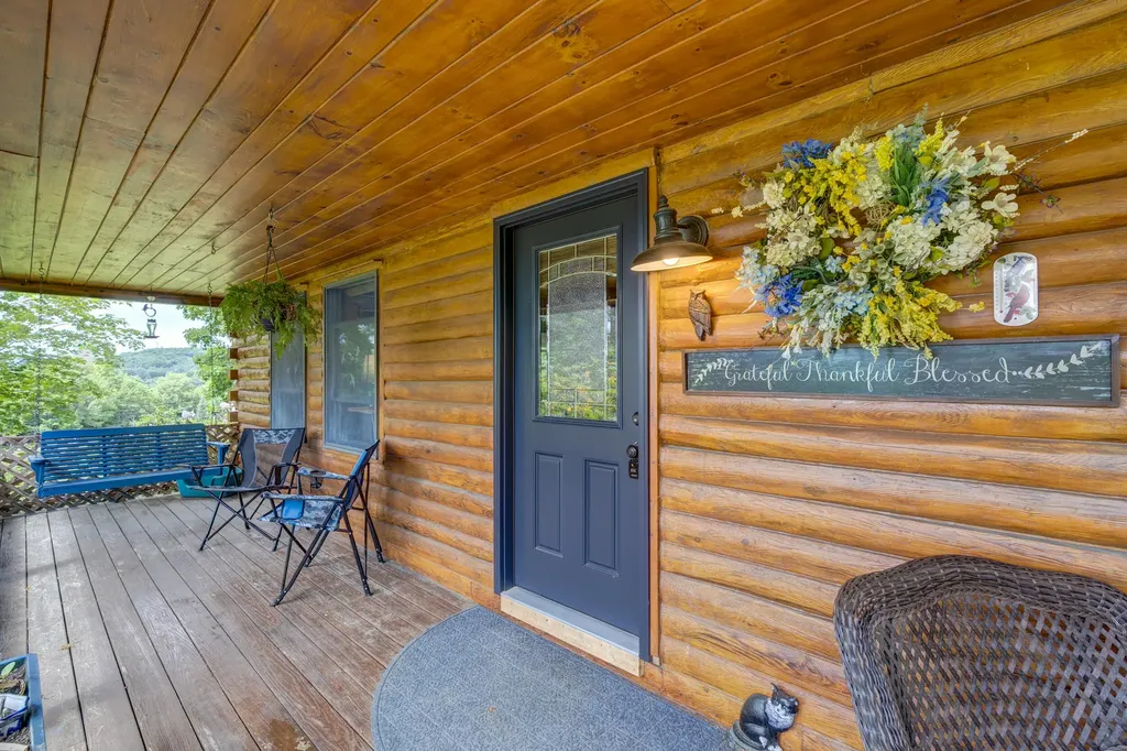 60 Brett Hill Road Paris ME 04281