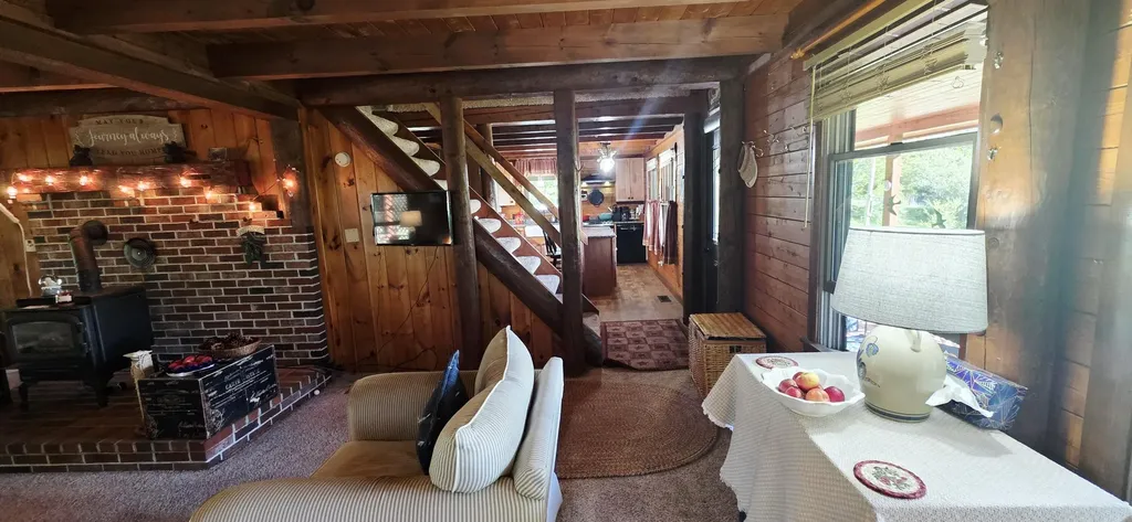 60 Brett Hill Road Paris ME 04281