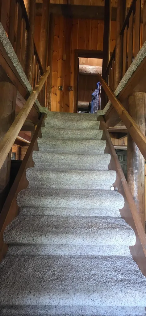 60 Brett Hill Road Paris ME 04281