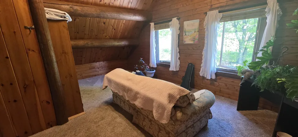 60 Brett Hill Road Paris ME 04281