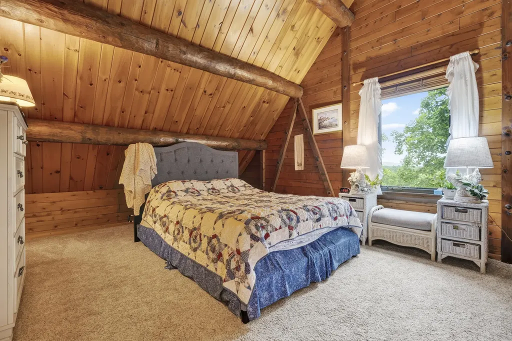 60 Brett Hill Road Paris ME 04281
