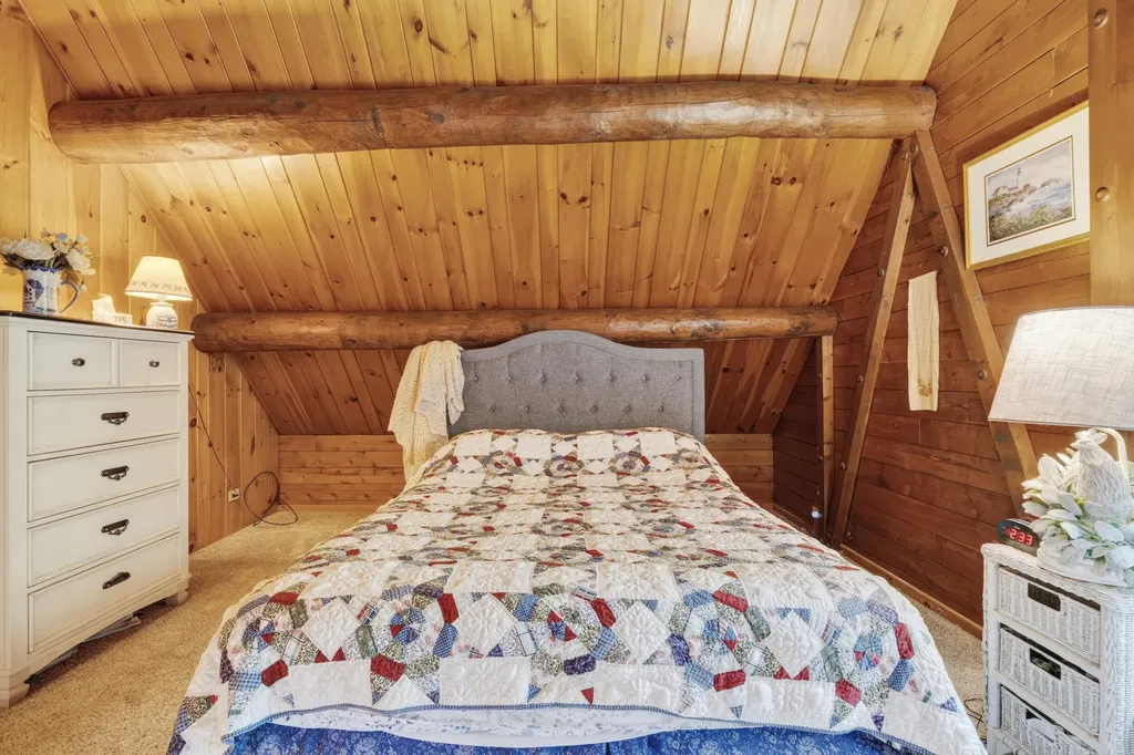 60 Brett Hill Road Paris ME 04281