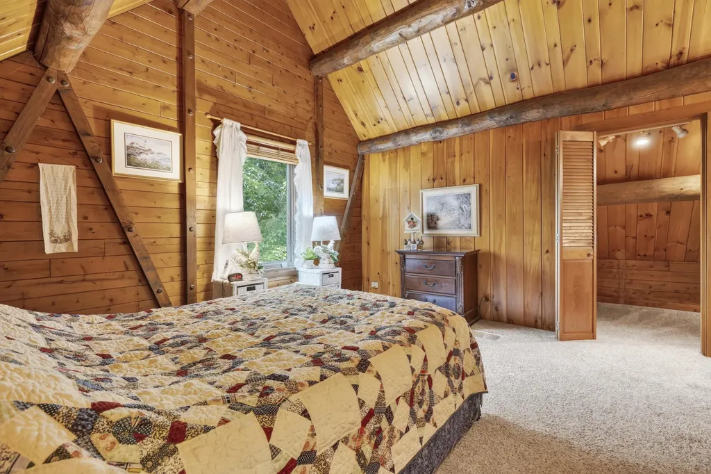 60 Brett Hill Road Paris ME 04281