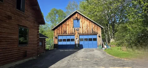 60 Brett Hill Road Paris ME 04281