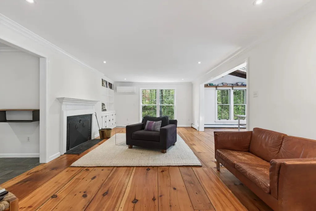 4 Commons Lane Kennebunk ME 04043