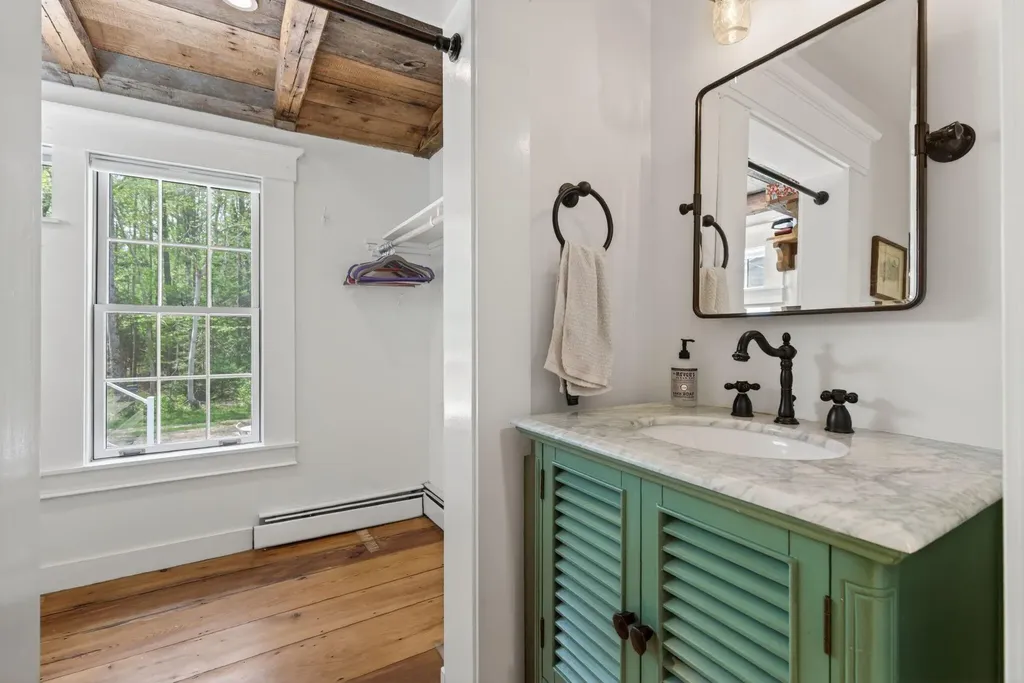 4 Commons Lane Kennebunk ME 04043