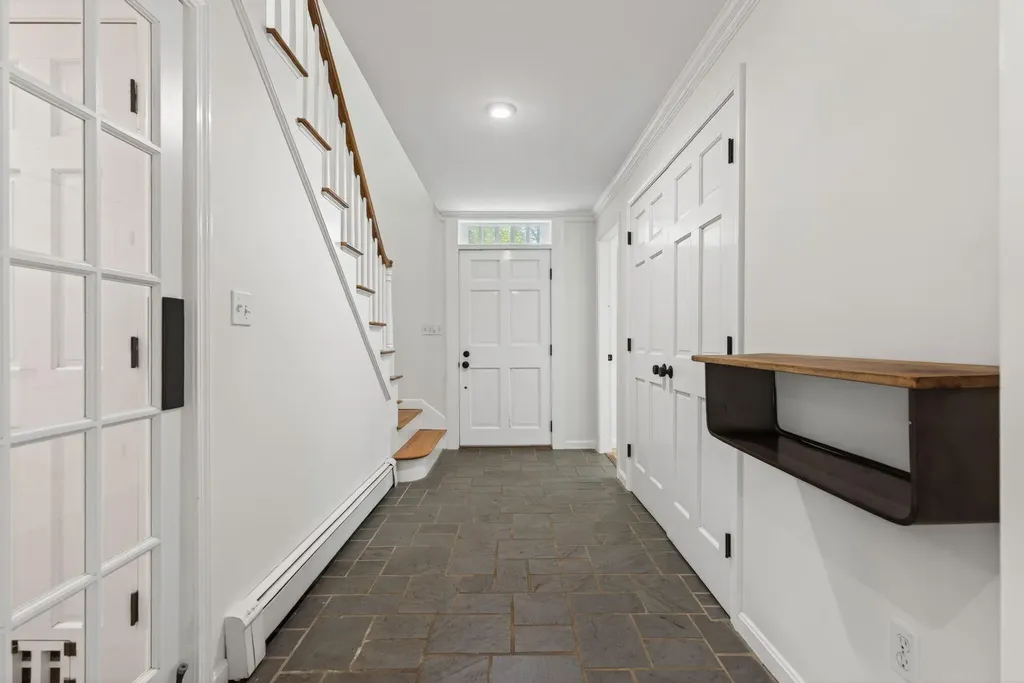 4 Commons Lane Kennebunk ME 04043