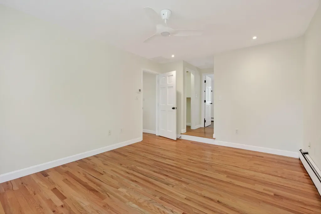 4 Commons Lane Kennebunk ME 04043