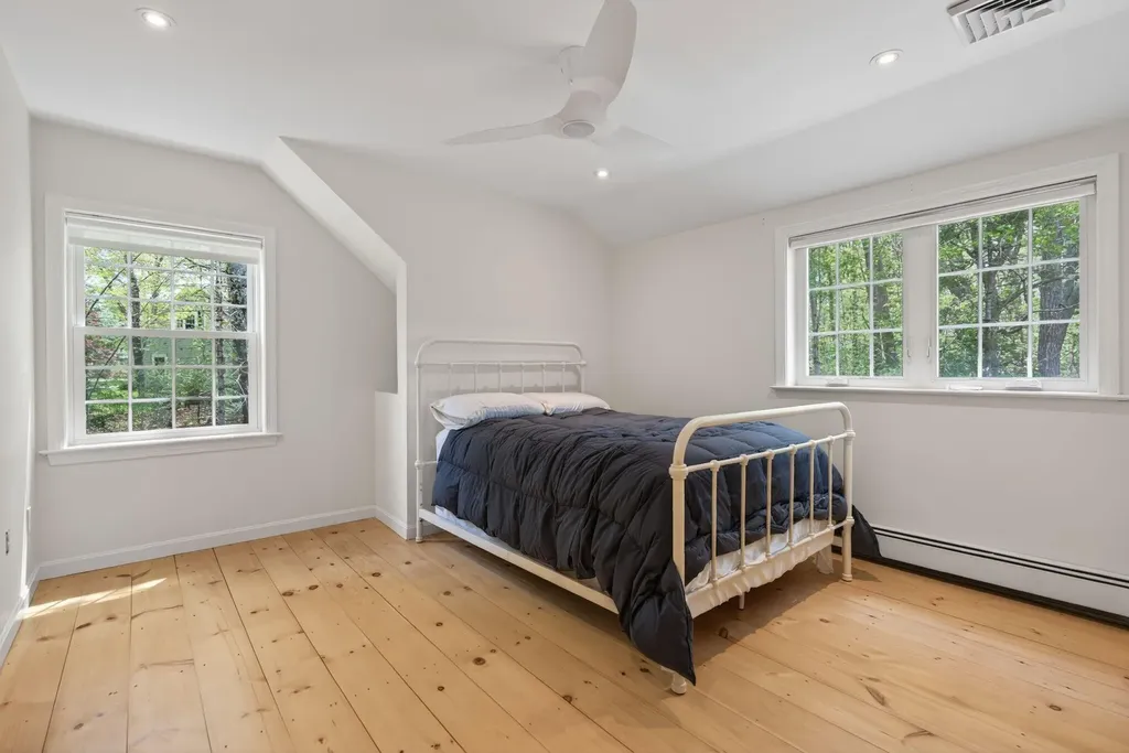 4 Commons Lane Kennebunk ME 04043