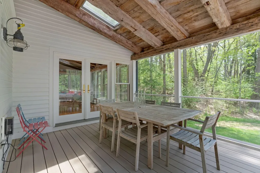 4 Commons Lane Kennebunk ME 04043