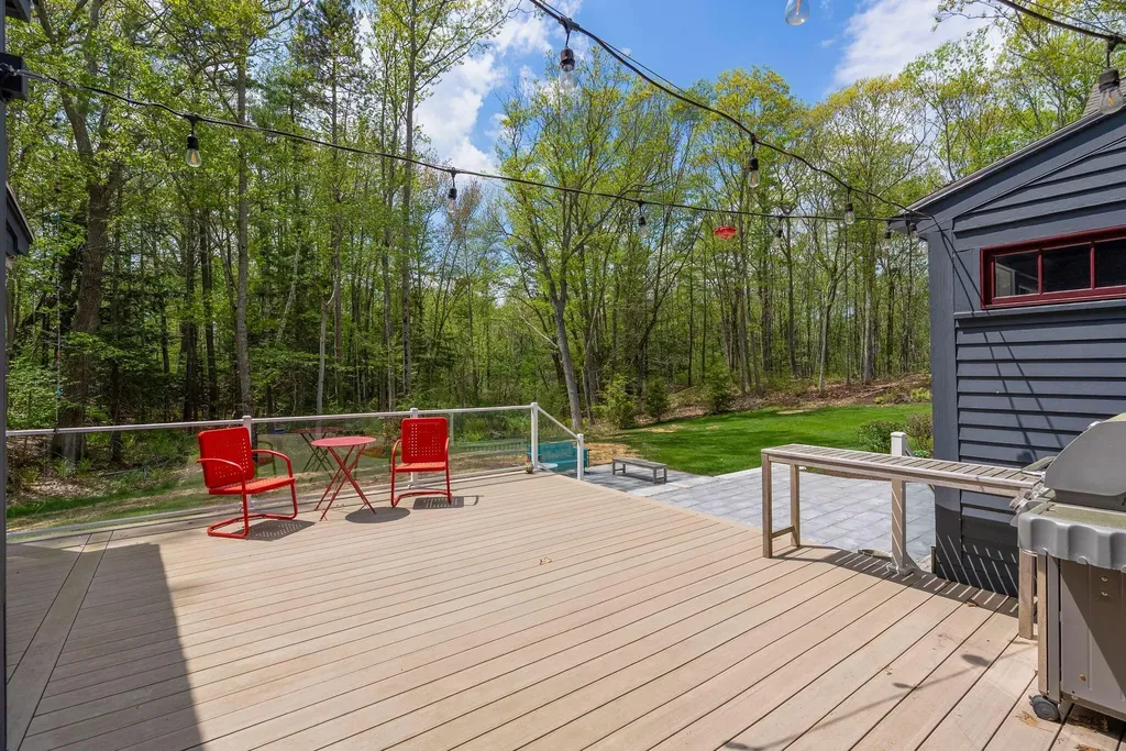 4 Commons Lane Kennebunk ME 04043