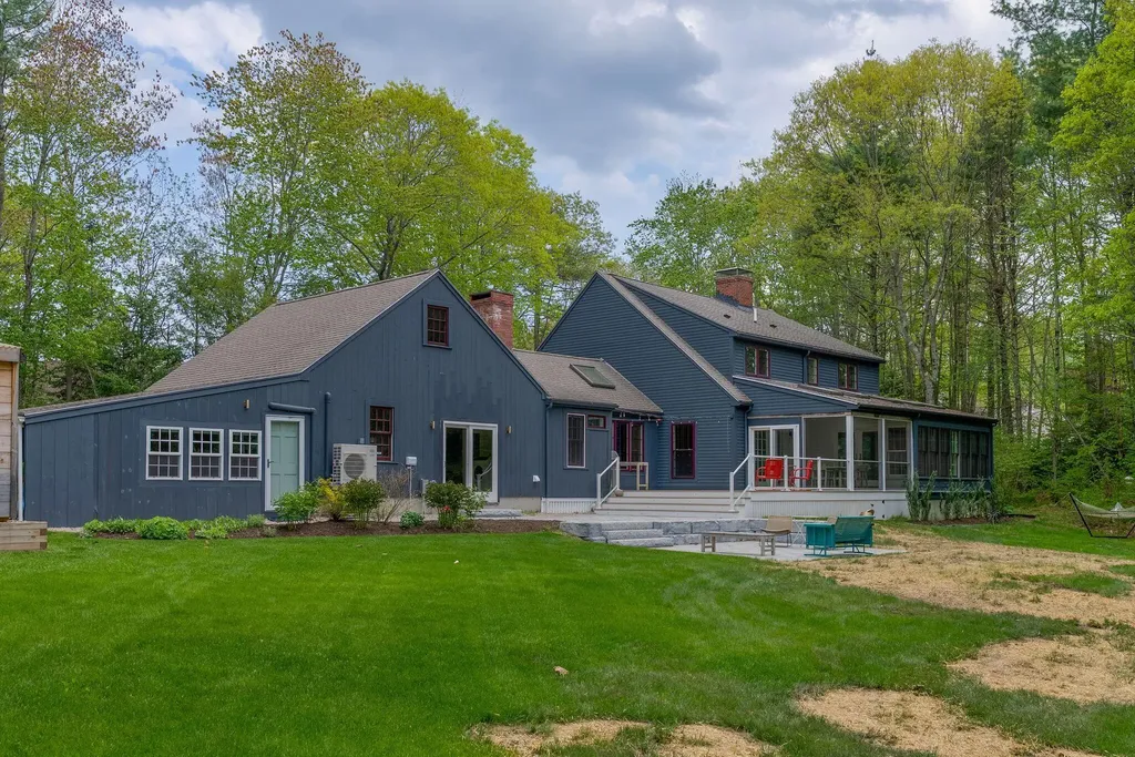4 Commons Lane Kennebunk ME 04043
