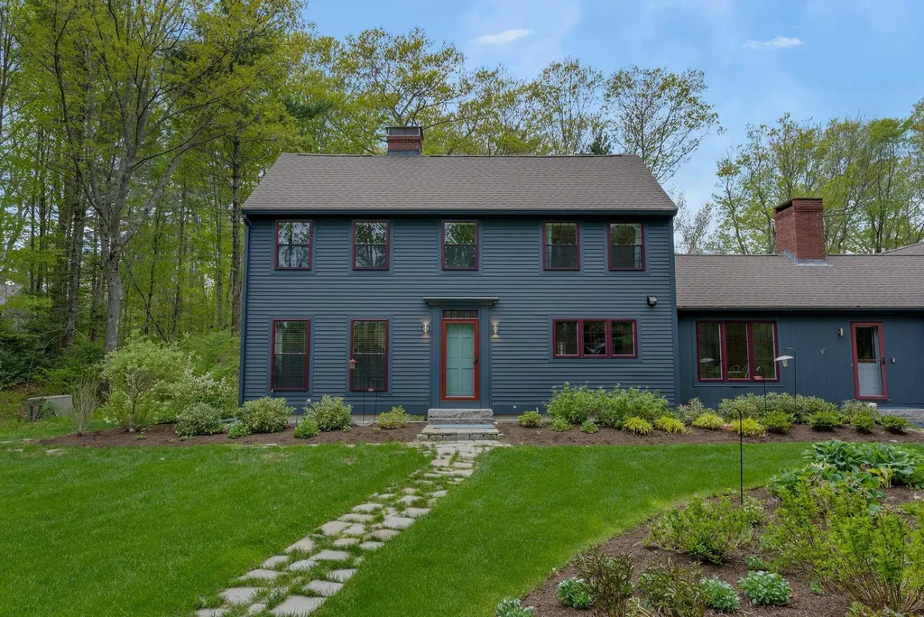 4 Commons Lane Kennebunk ME 04043