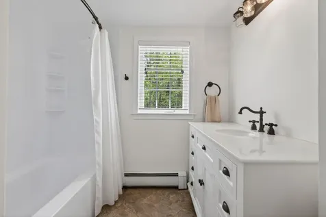 4 Commons Lane Kennebunk ME 04043