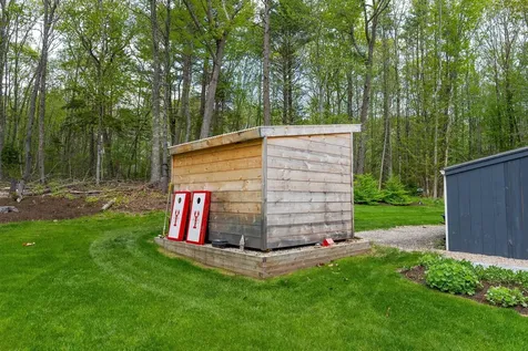 4 Commons Lane Kennebunk ME 04043