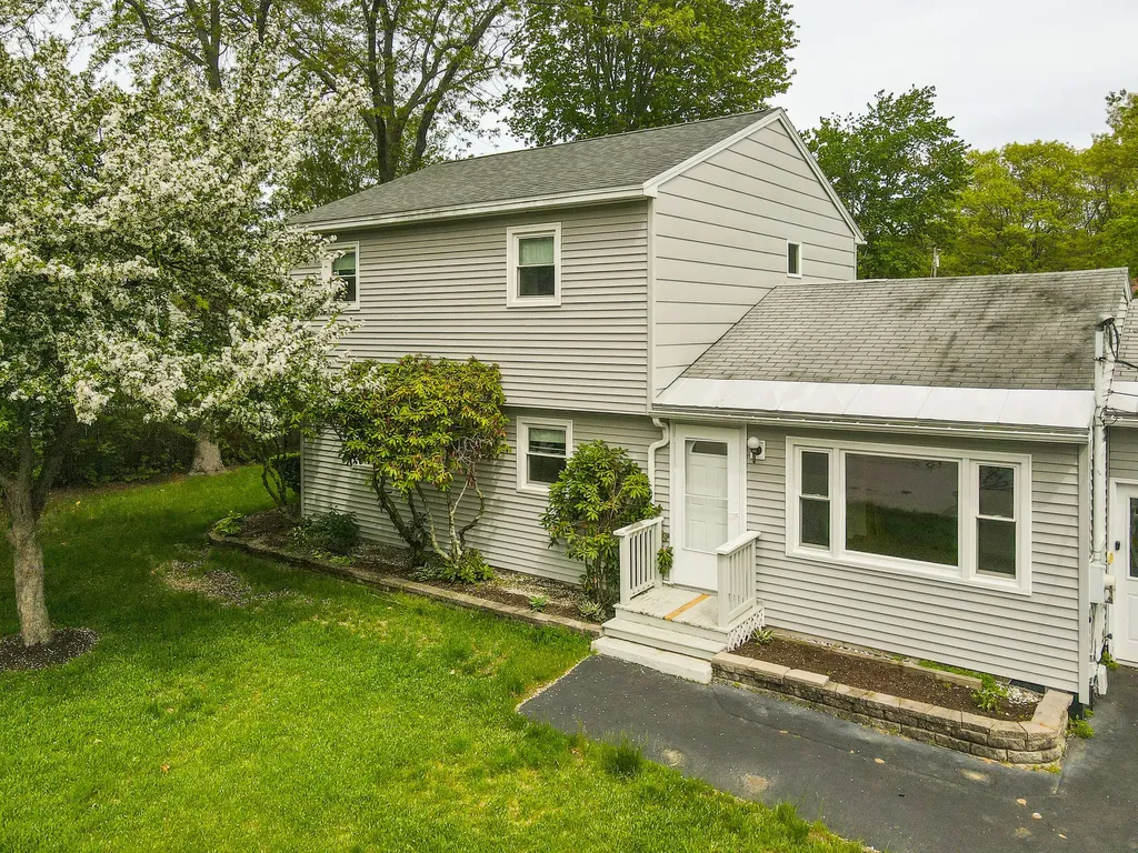 92 Farview Drive Sanford ME 04073