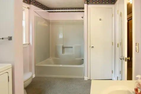 92 Farview Drive Sanford ME 04073