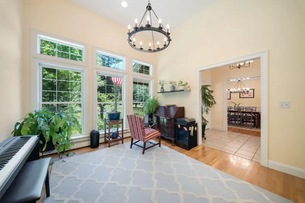 169 Upper Dedham Road Holden ME 04429