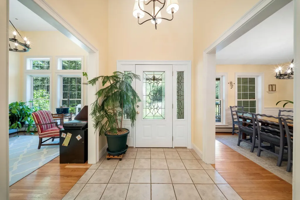 169 Upper Dedham Road Holden ME 04429