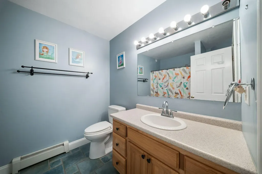 169 Upper Dedham Road Holden ME 04429