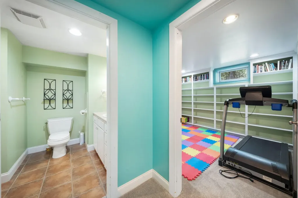 169 Upper Dedham Road Holden ME 04429