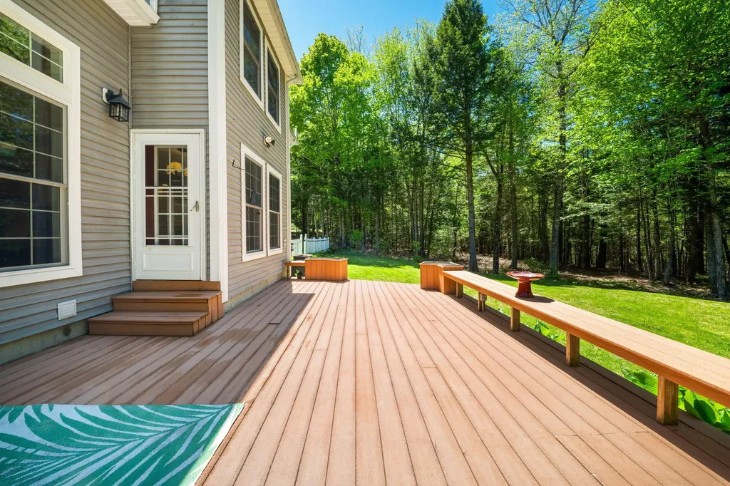 169 Upper Dedham Road Holden ME 04429