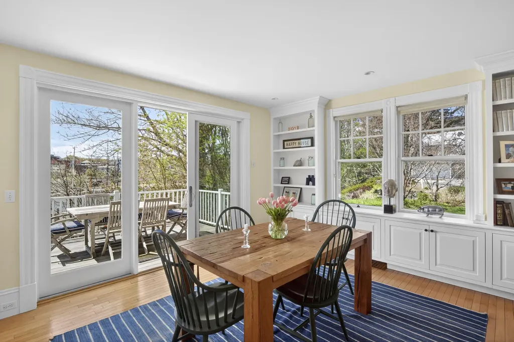 25 Sea Street Camden ME 04843