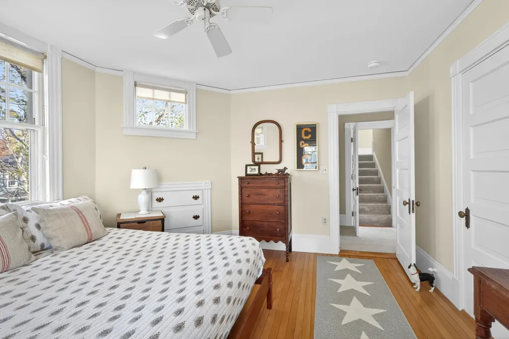 25 Sea Street Camden ME 04843