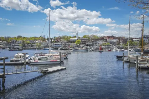 25 Sea Street Camden ME 04843