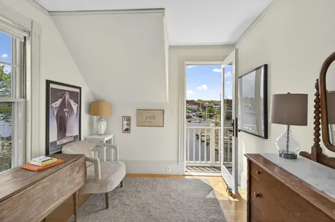 25 Sea Street Camden ME 04843