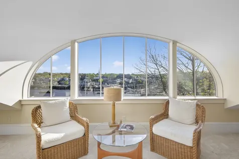 25 Sea Street Camden ME 04843