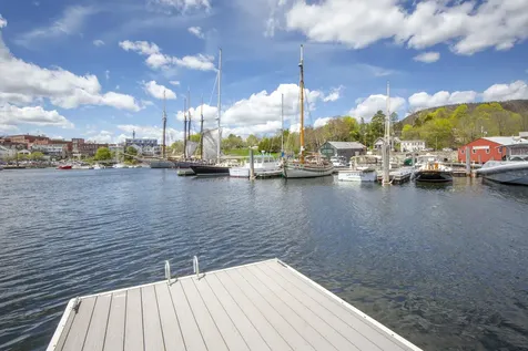 25 Sea Street Camden ME 04843