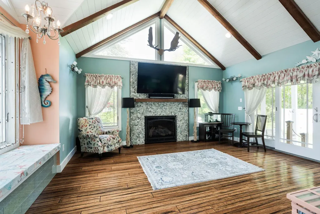 53 Sentry Hill Road York ME 03909