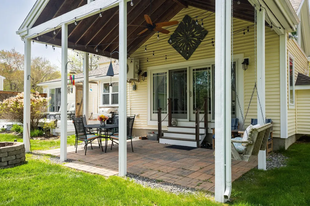 53 Sentry Hill Road York ME 03909