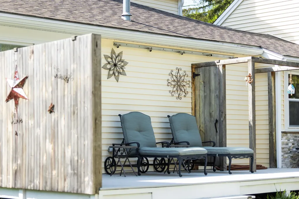 53 Sentry Hill Road York ME 03909