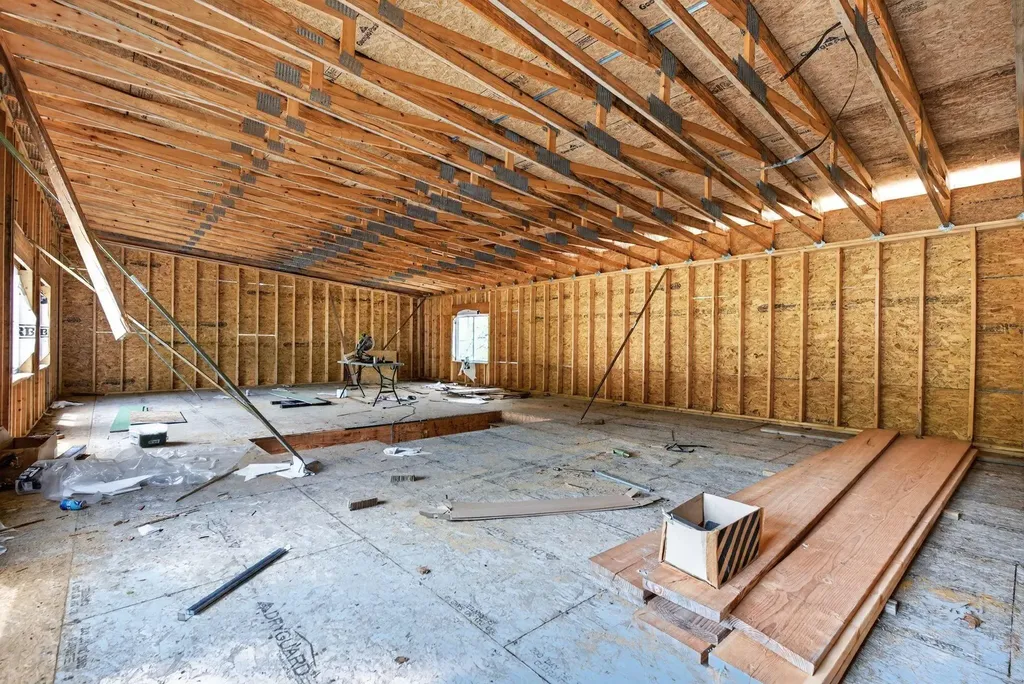 19 Lenox Circle Waterboro ME 04061